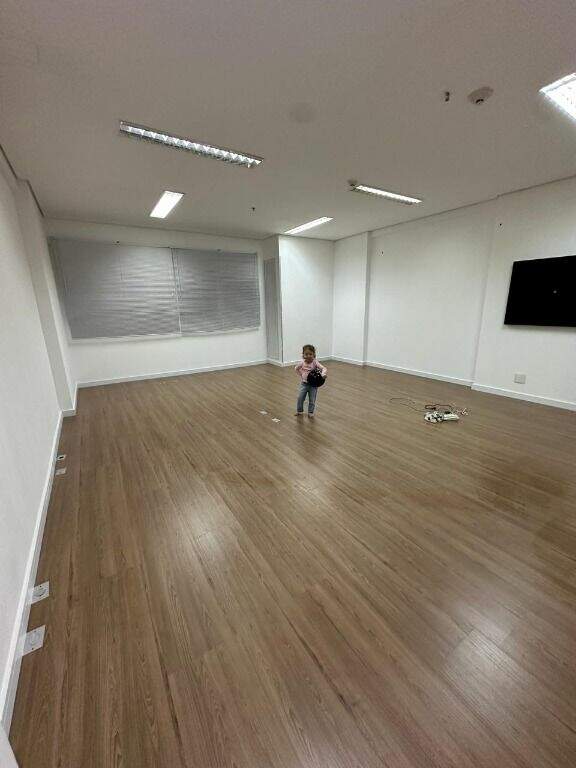 Sala para aluguel no Centro: 