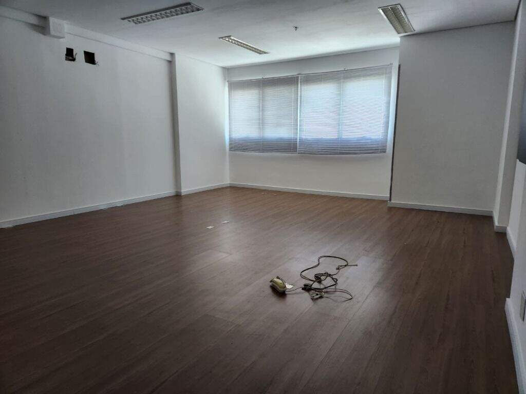 Sala para aluguel no Centro: 