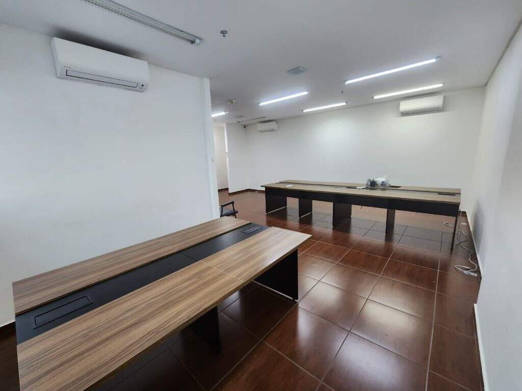 Sala para aluguel no Centro: 