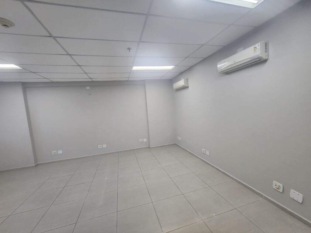 Sala para aluguel no Centro: 