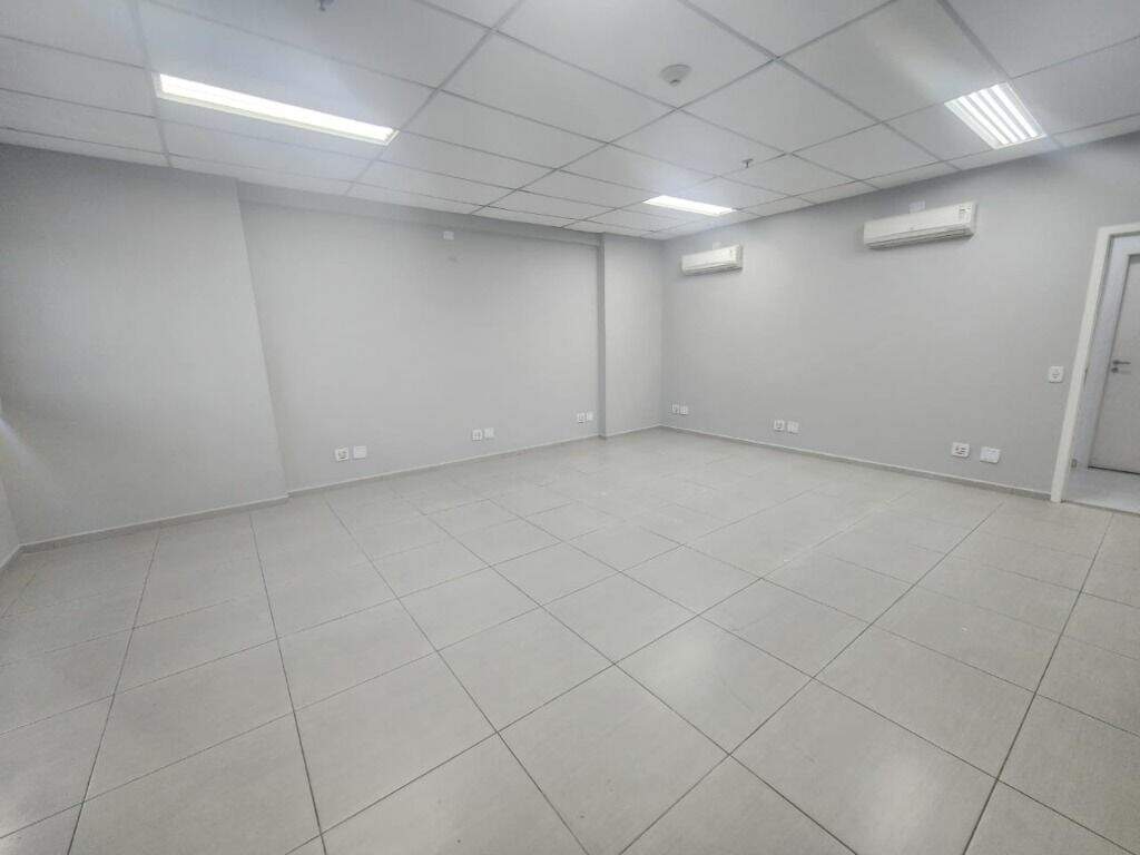 Sala para aluguel no Centro: 