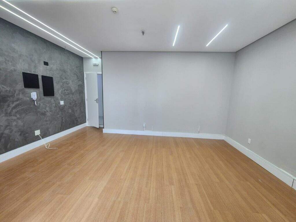 Sala para aluguel no Centro: 
