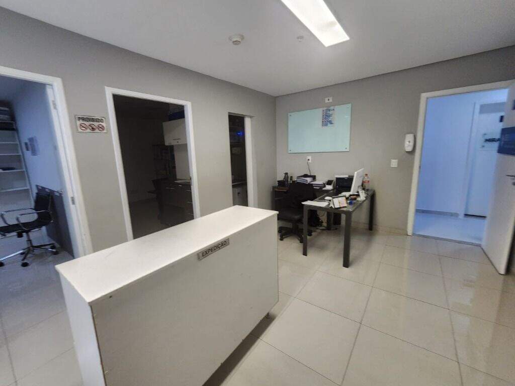 Sala à venda no Centro: 