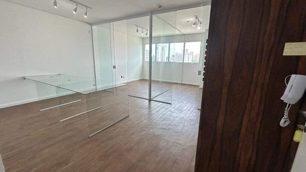 Sala para aluguel no Centro: 