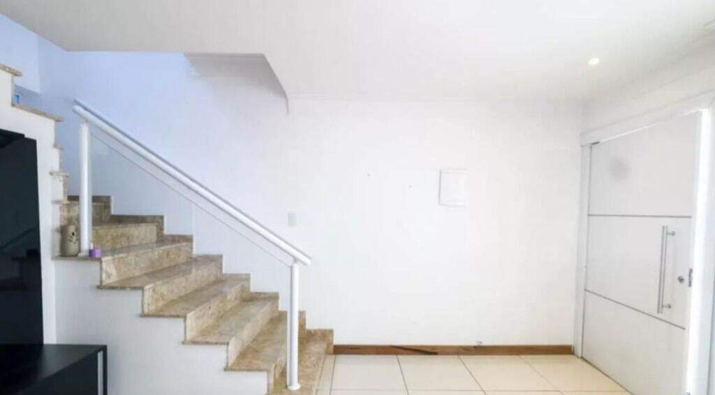 Sobrado à venda no Vila Vilma: 