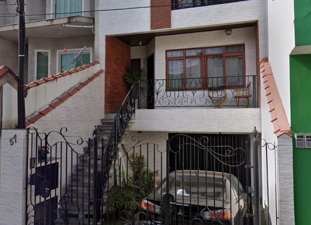 Sobrado à venda no Parque Selecta(Montanhão): 