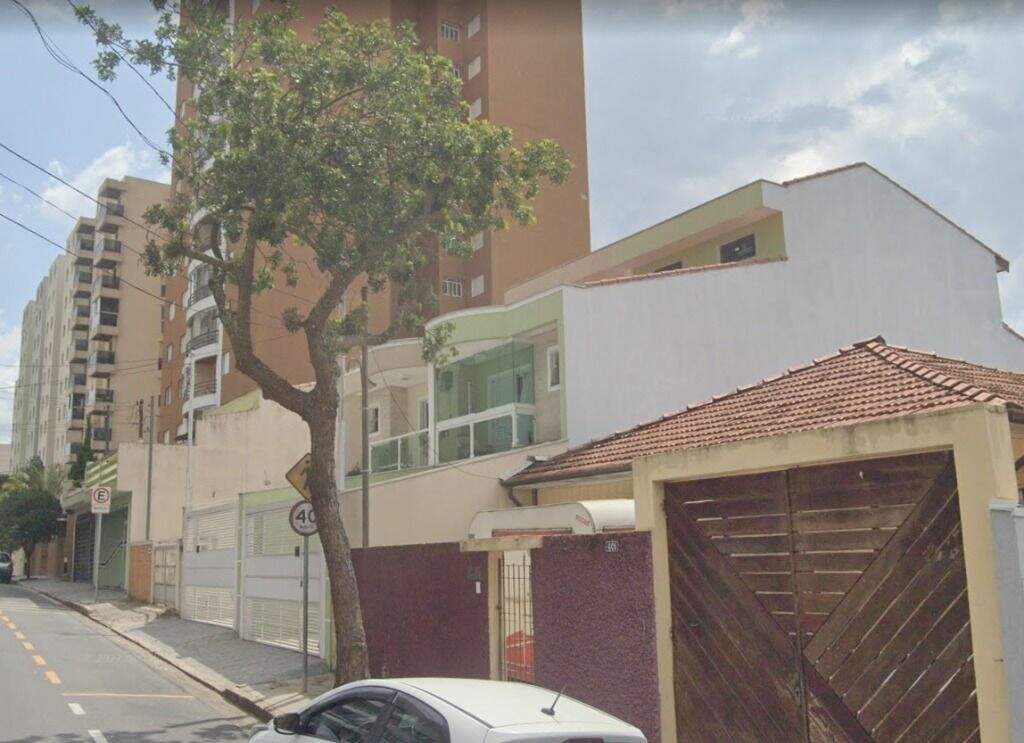 Sobrado à venda no Centro: 