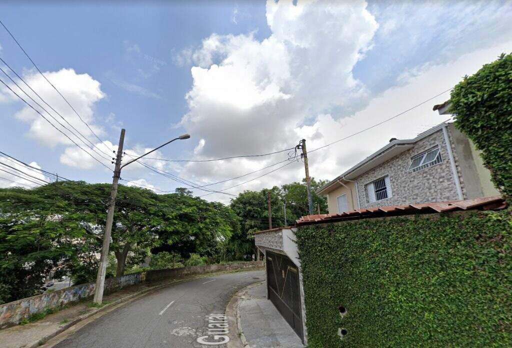 Sobrado à venda no Vila Tupi: 