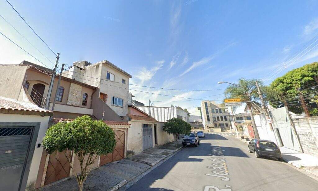 Sobrado à venda no Jardim Orlandina: 