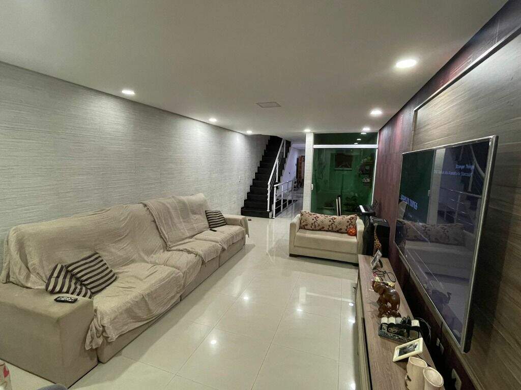 Sobrado à venda no Vila Assunção: 