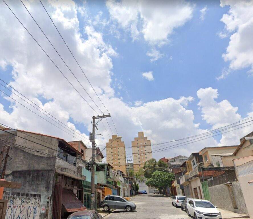 Sobrado à venda no Jardim Cristiane: 