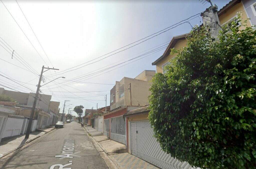 Sobrado à venda no Vila Cecília Maria: 