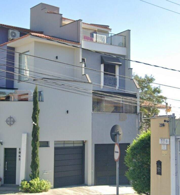 Sobrado à venda no Campestre: 