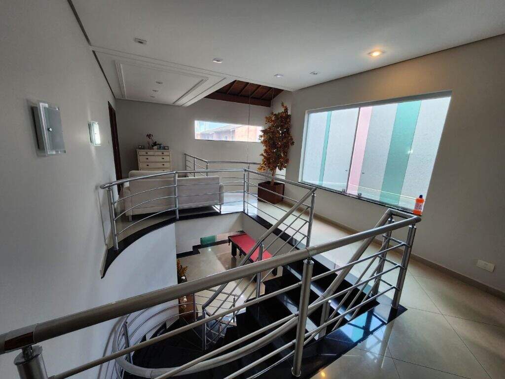 Sobrado à venda no Parque dos Pássaros: 