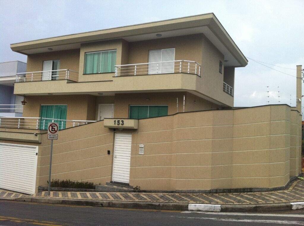 Sobrado à venda no Santa Terezinha: 