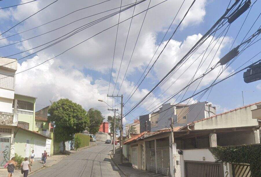 Sobrado à venda no Vila Eldízia: 