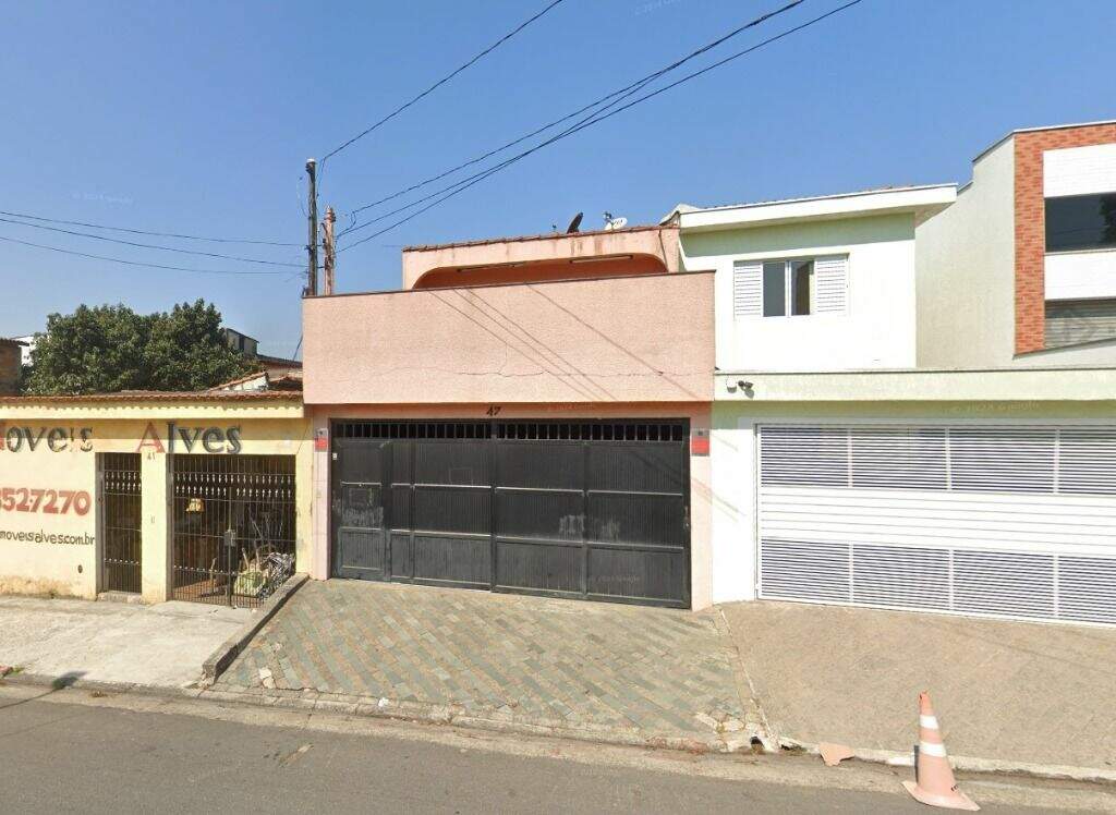 Sobrado à venda no Alves Dias: 