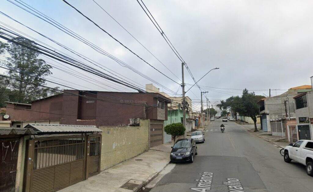 Sobrado à venda no Baeta Neves: 