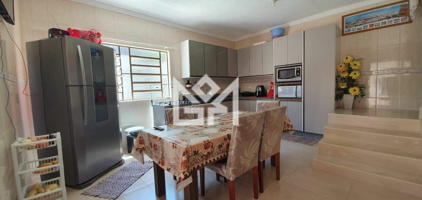 Casa com 3 quartos à venda, 219m² - São Vicente - Gravataí: 