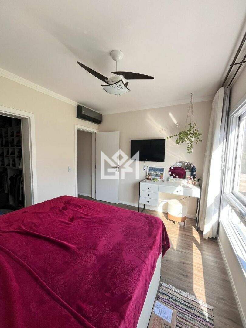 Casa com 3 quartos à venda, 263m² - Centro - Gravataí: 