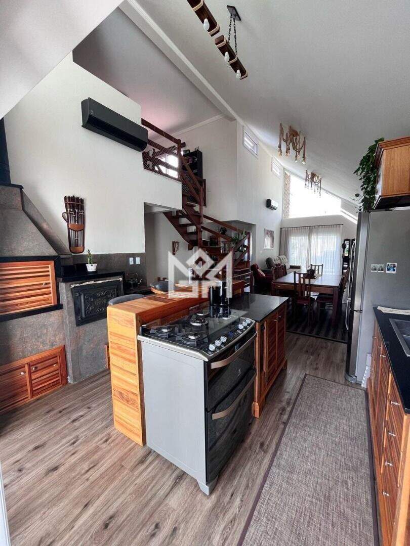 Casa com 3 quartos à venda, 263m² - Centro - Gravataí: 