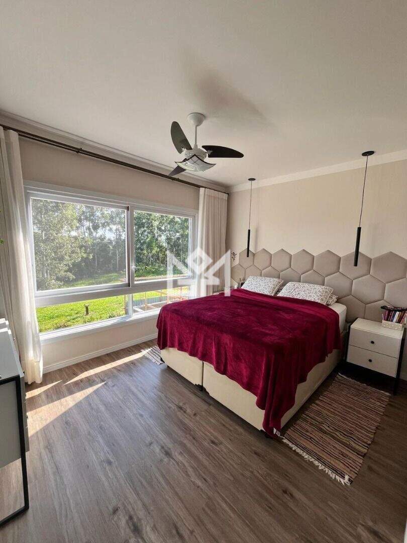 Casa com 3 quartos à venda, 263m² - Centro - Gravataí: 
