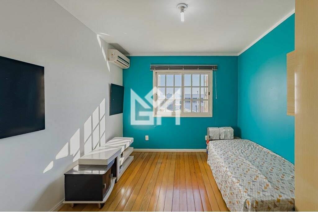 Casa com 3 quartos à venda, 215m² - Sarandi - Porto Alegre: 