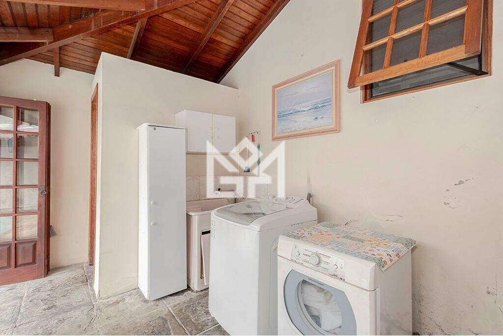 Casa com 4 quartos à venda, 290m² - Passo Da Areia - Porto Alegre: 