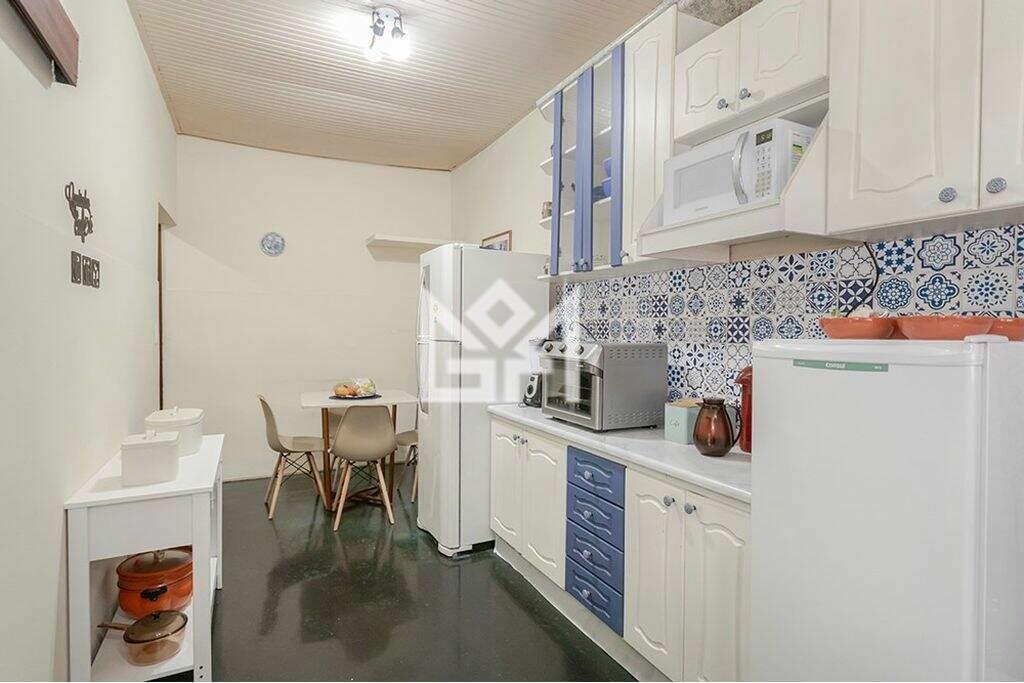 Casa com 4 quartos à venda, 290m² - Passo Da Areia - Porto Alegre: 