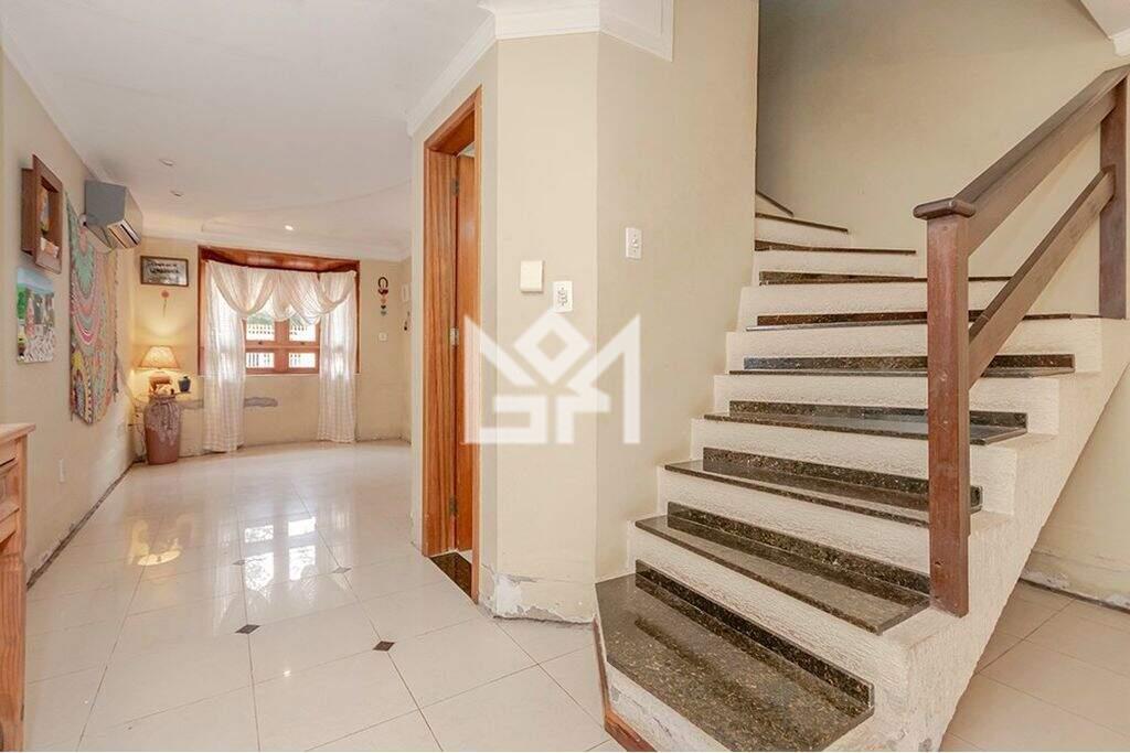 Casa com 3 quartos à venda, 144,31m² - Jardim Itu Sabará - Porto Alegre: 