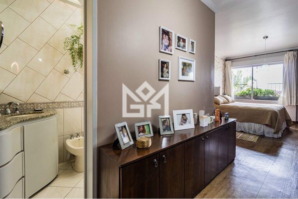 Casa com 3 quartos à venda, 212m² - Jardim Itu Sabará - Porto Alegre: 