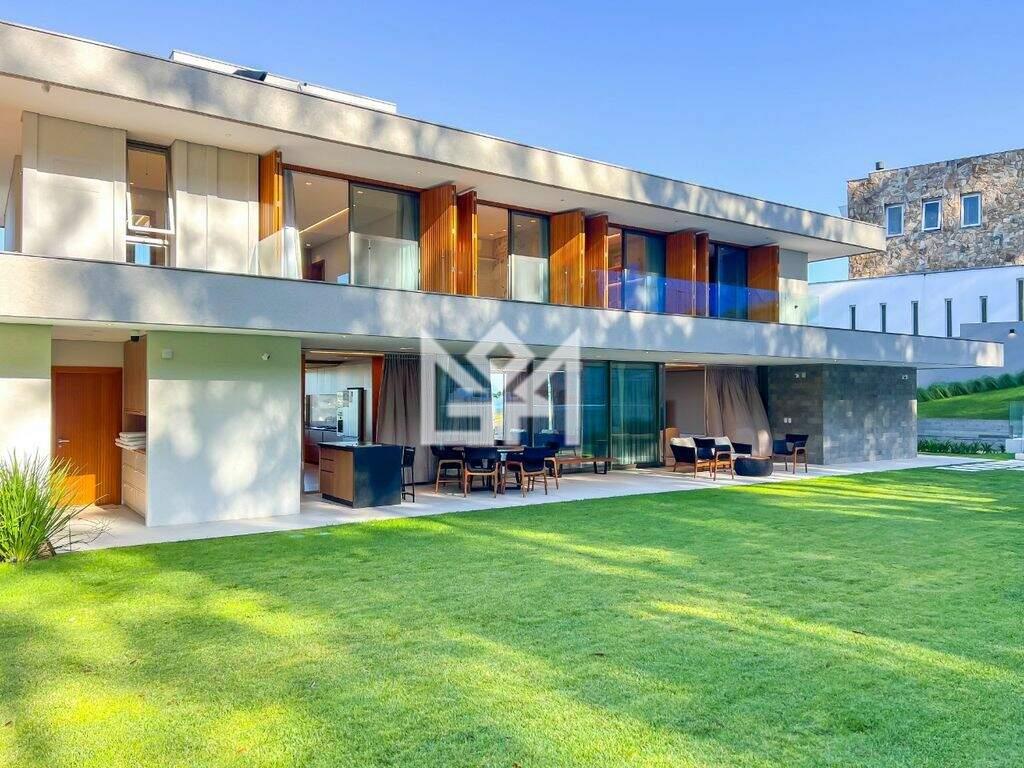 Casa com 4 quartos à venda, 585m² - Vila Nova - Porto Alegre: 