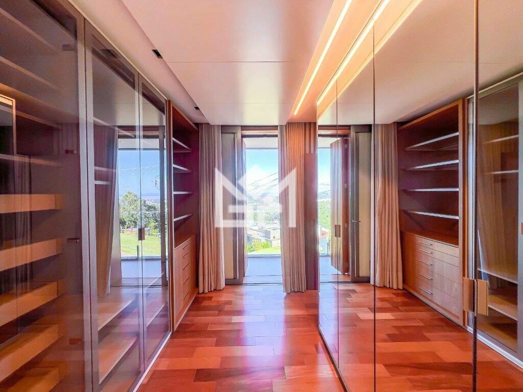Casa com 4 quartos à venda, 585m² - Vila Nova - Porto Alegre: 