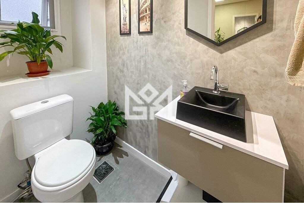 Casa com 3 quartos à venda, 226m² - Centro - Canoas: 