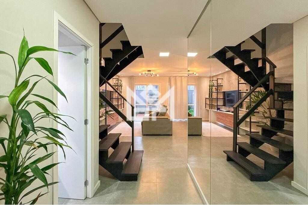 Casa com 3 quartos à venda, 226m² - Centro - Canoas: 