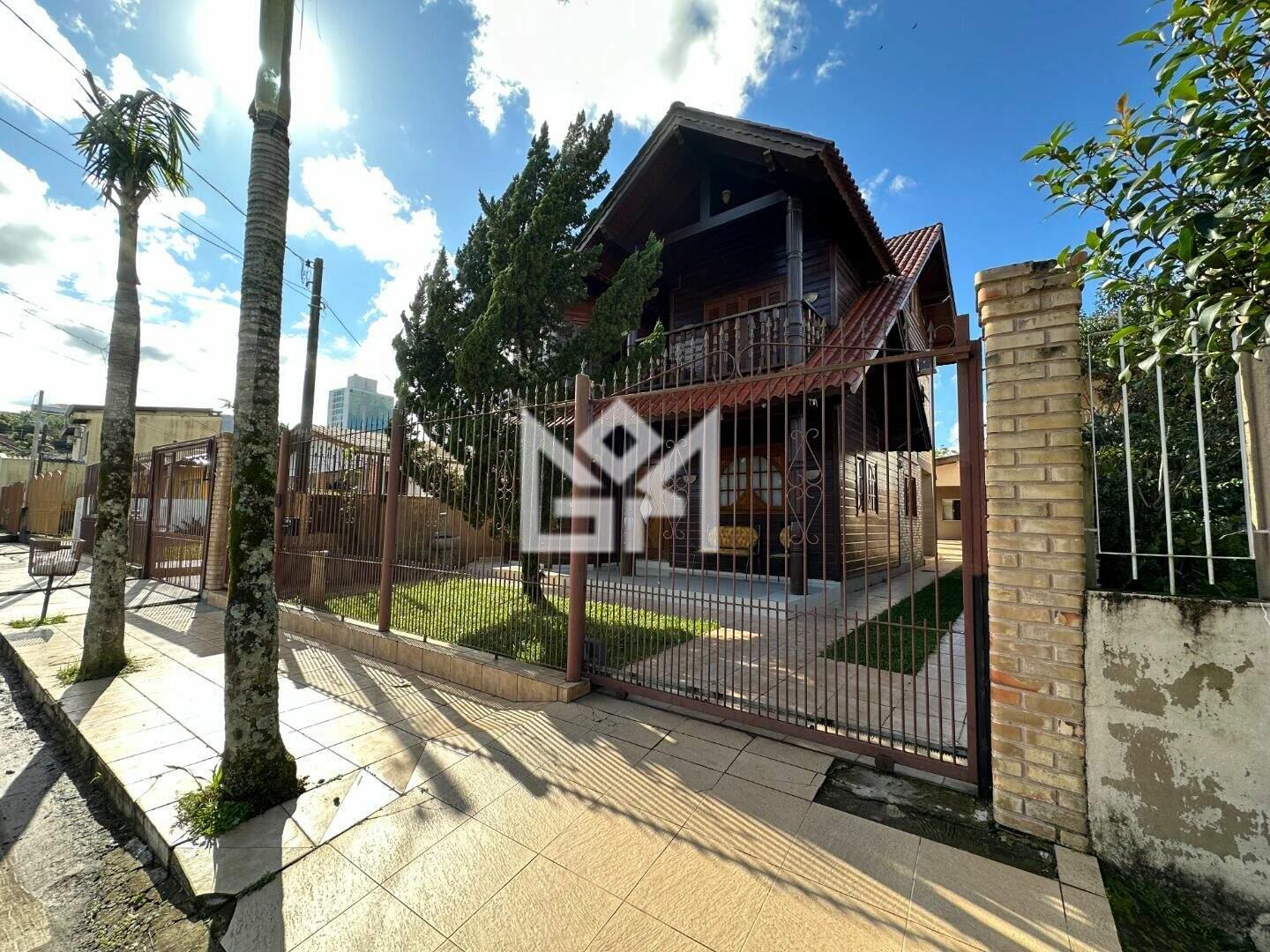 Casa com 4 quartos à venda, 223,93m² - Centro - Gravataí: 