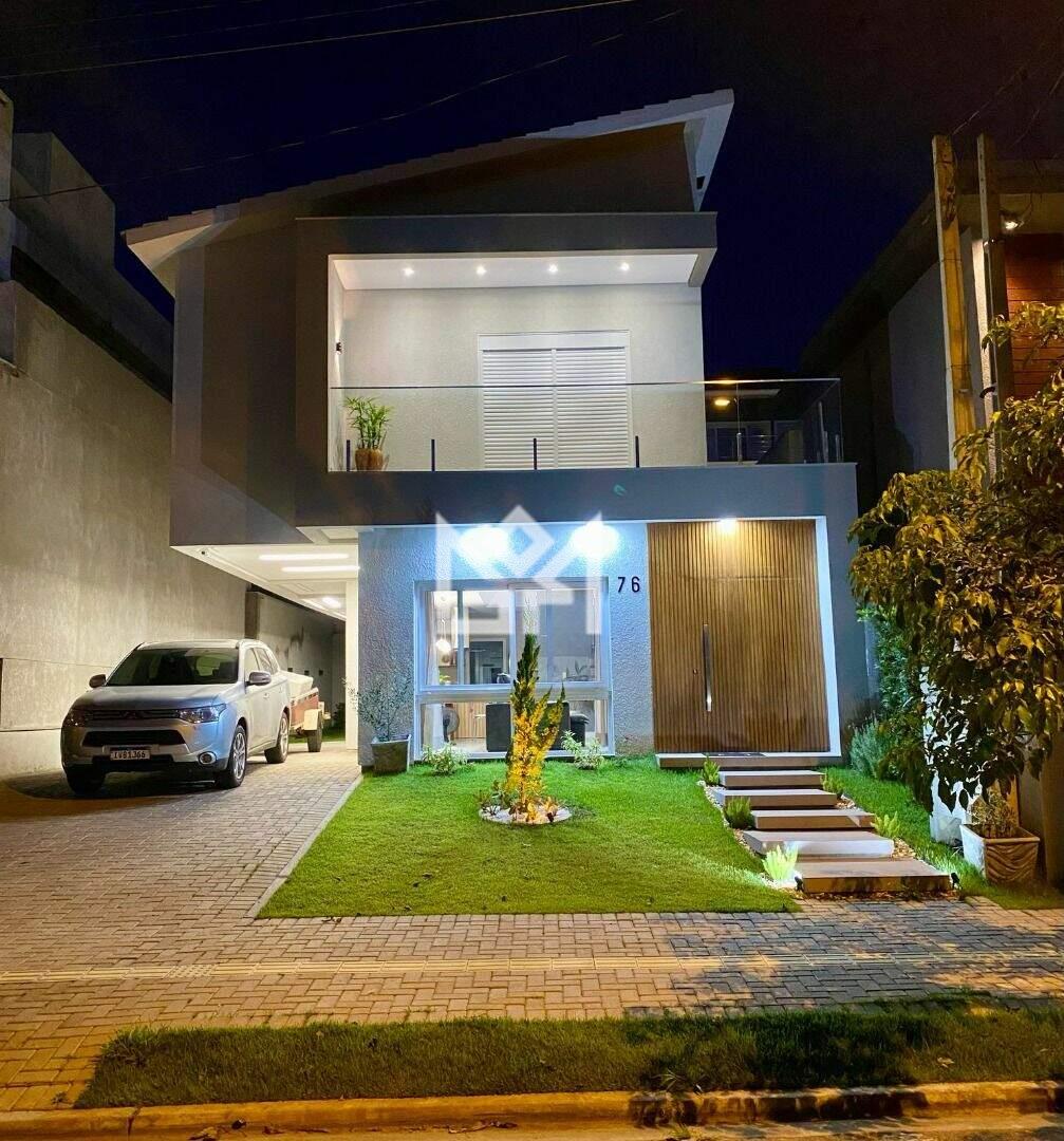 Casa com 4 quartos à venda, 211,3m² - Centro - Gravataí: 