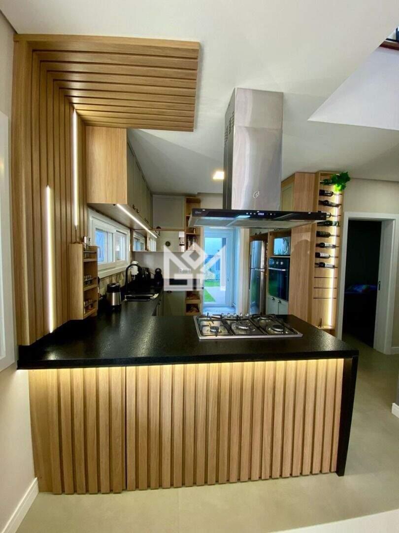 Casa com 4 quartos à venda, 211,3m² - Centro - Gravataí: 