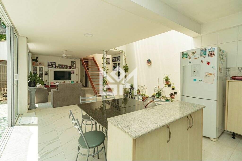 Casa com 3 quartos à venda, 177m² - Menino Deus - Porto Alegre: 