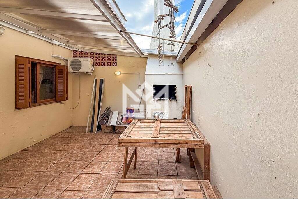 Casa com 3 quartos à venda, 113m² - Niterói - Canoas: 