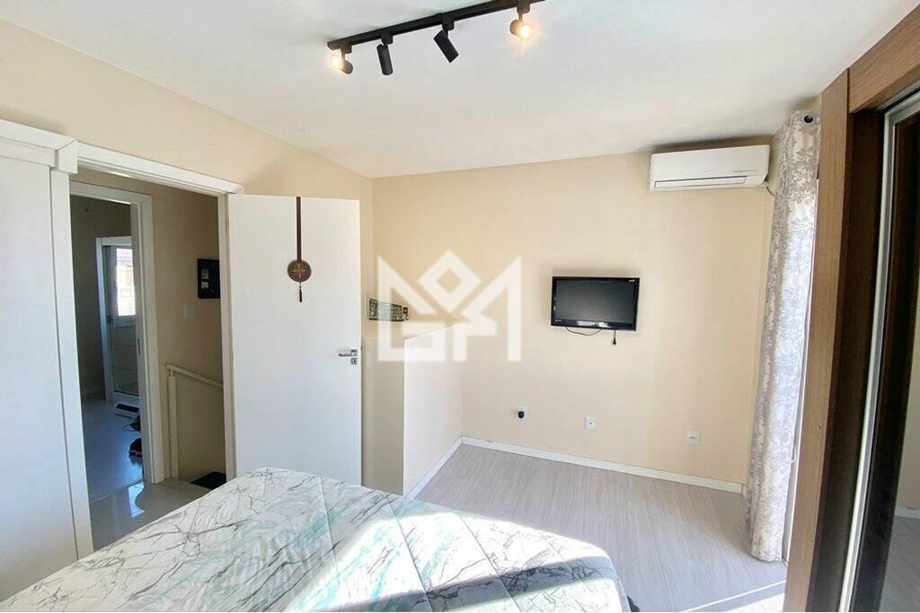 Casa com 2 quartos à venda, 71m² - Olaria - Canoas: 