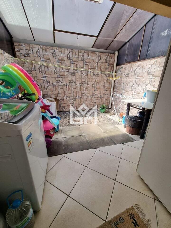 Casa com 2 quartos à venda, 60m² - Barnabé - Gravataí: 