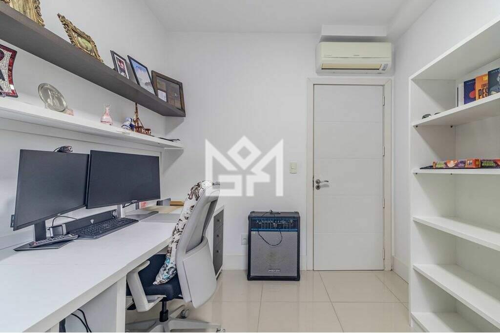 Casa com 4 quartos à venda, 190m² - Tristeza - Porto Alegre: 