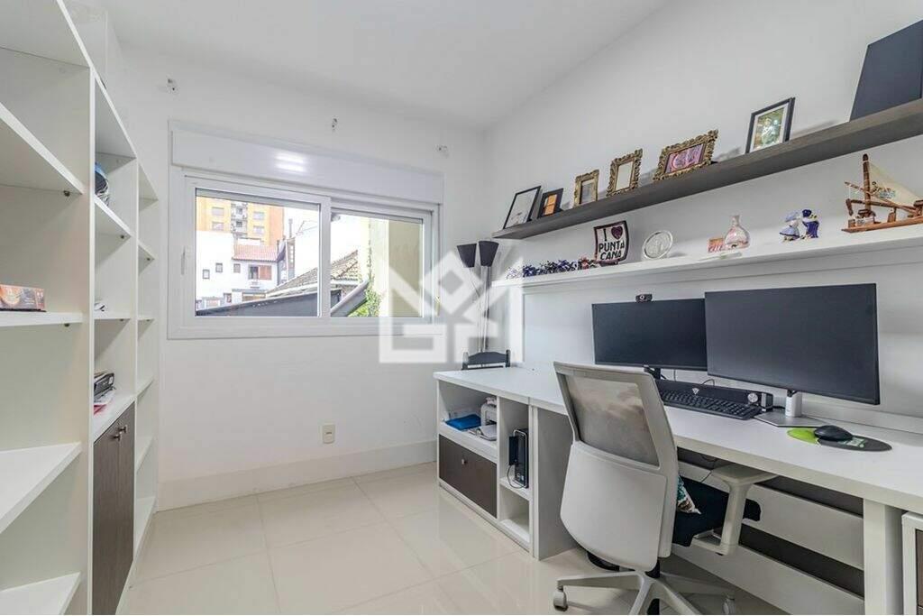 Casa com 4 quartos à venda, 190m² - Tristeza - Porto Alegre: 