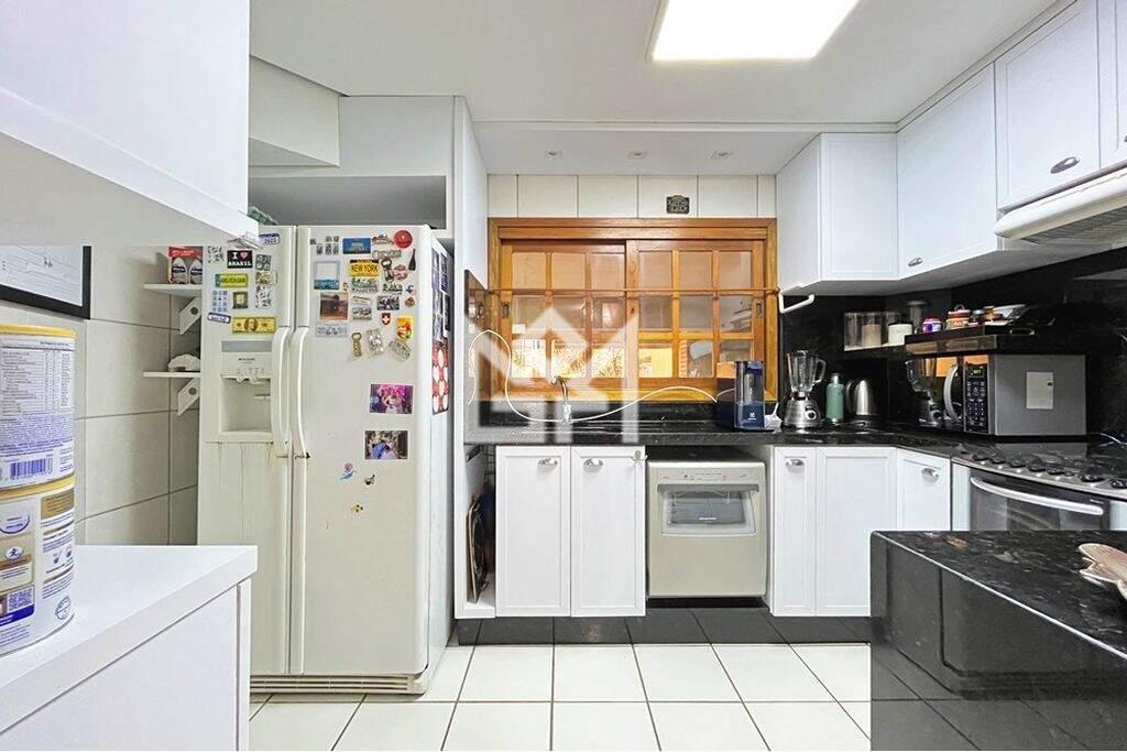 Casa com 3 quartos à venda, 171m² - Pedra Redonda - Porto Alegre: 