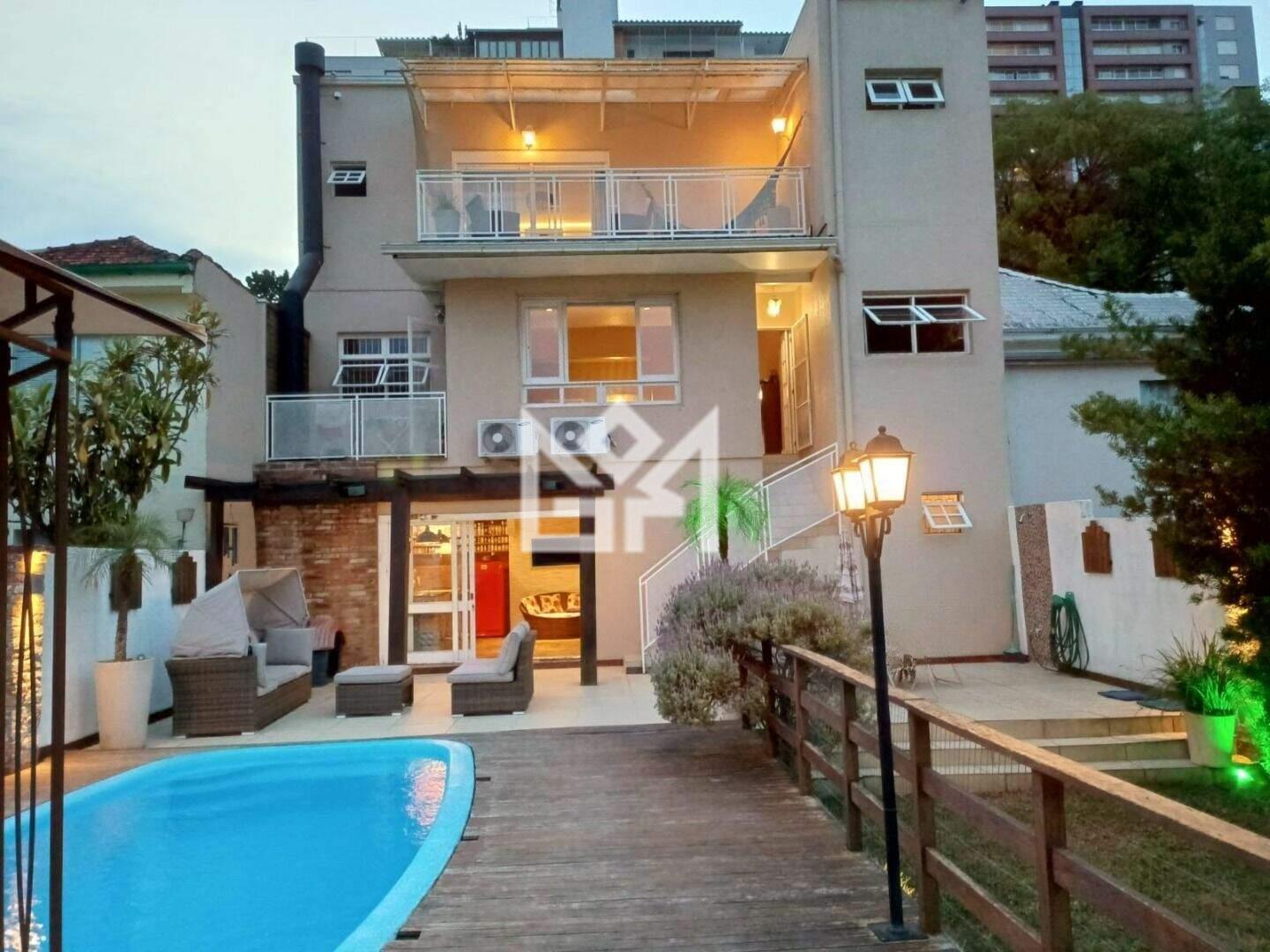 Casa com 3 quartos à venda, 392m² - Higienópolis - Porto Alegre: 