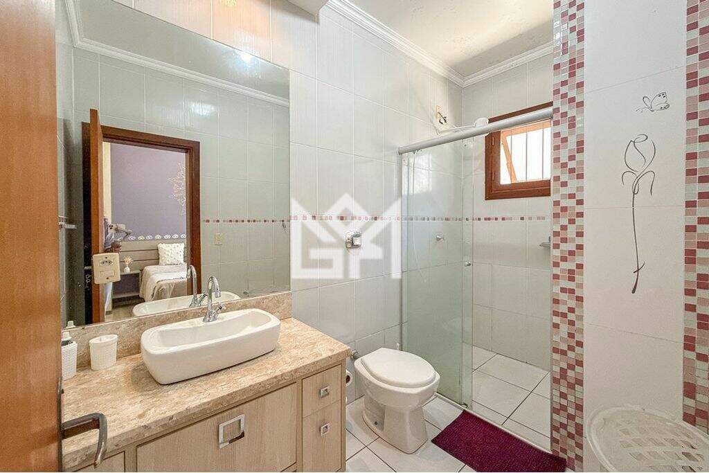 Casa com 3 quartos à venda, 210m² - Estância Velha - Canoas: 