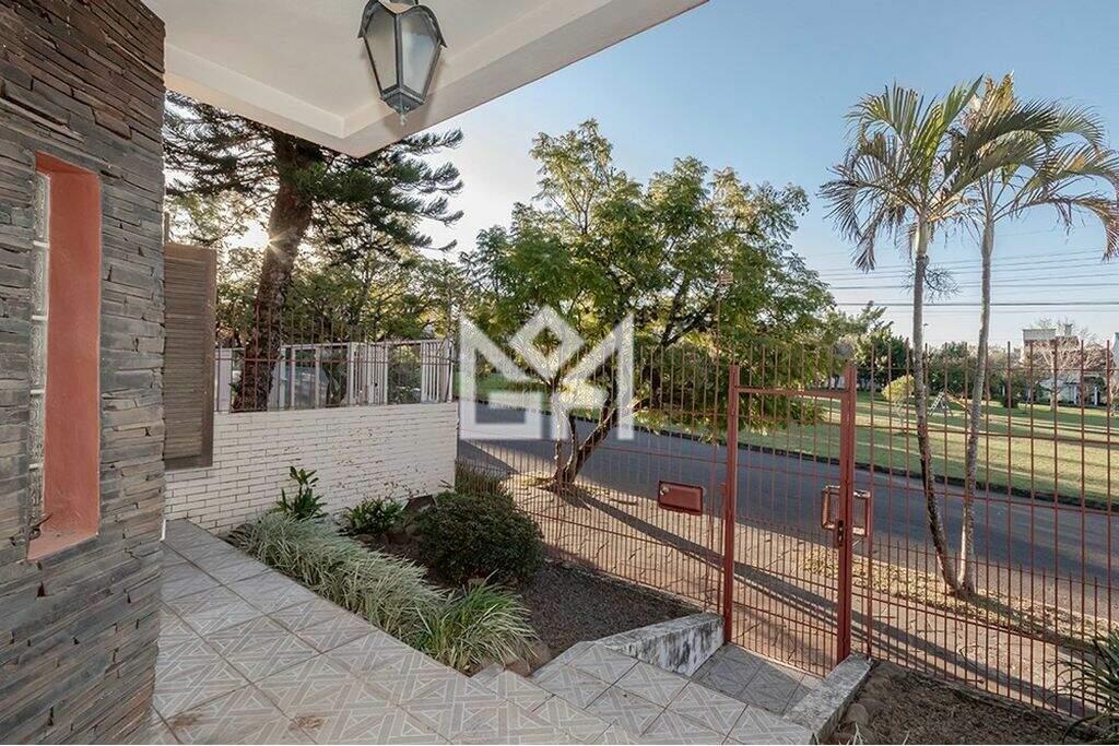 Casa com 4 quartos à venda, 360m² - Jardim Planalto - Porto Alegre: 