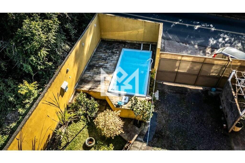 Casa com 2 quartos à venda, 220m² - Agronomia - Porto Alegre: 