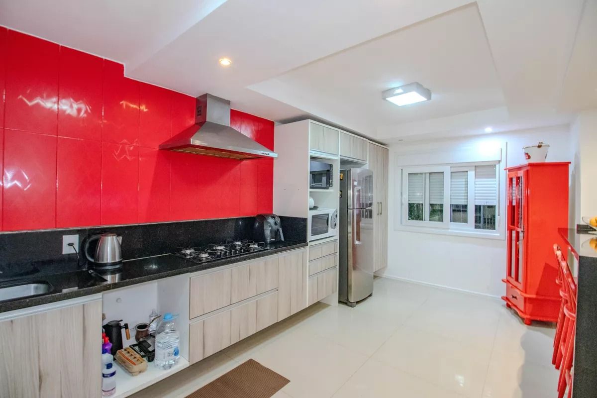 Casa com 3 quartos para aluguel, 174m² - Protásio Alves - Porto Alegre: 